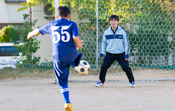 子どもと遊ぶ